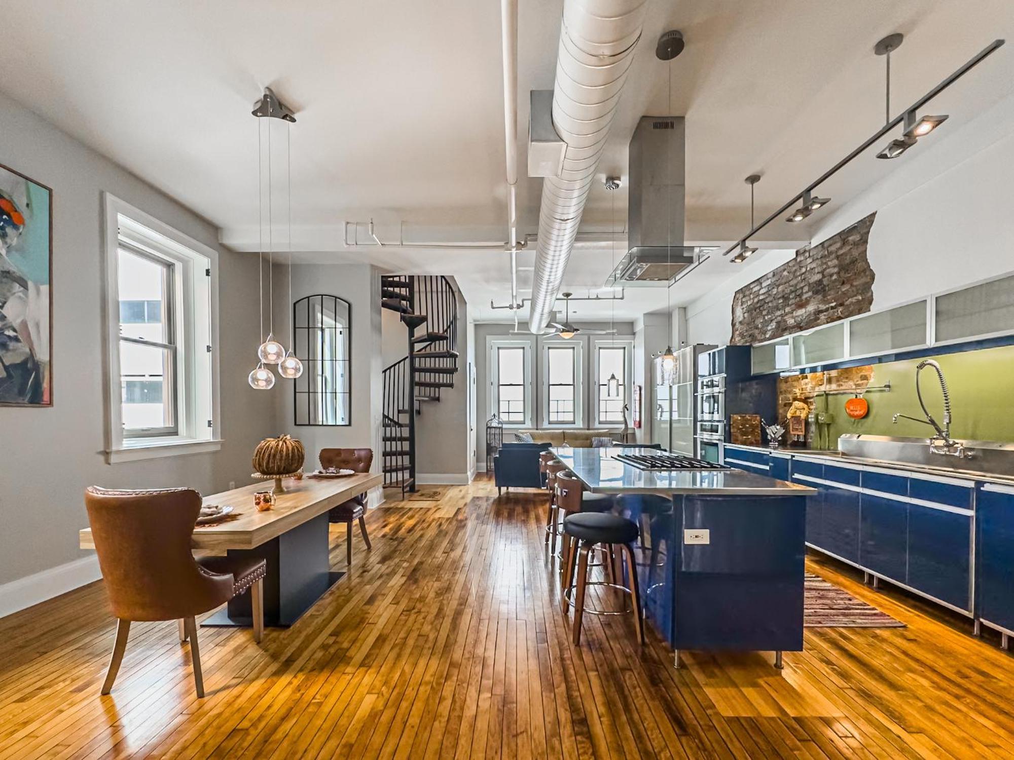 The Historic Lyric Penthouse With Private Rooftop Cincinnati Exteriör bild
