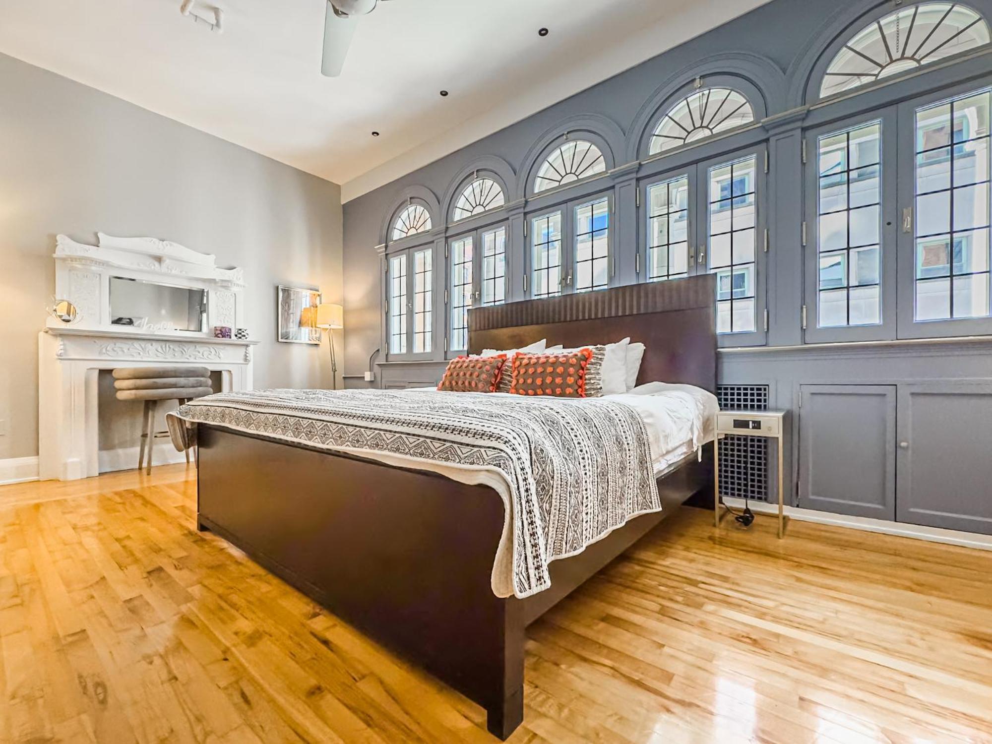 The Historic Lyric Penthouse With Private Rooftop Cincinnati Exteriör bild