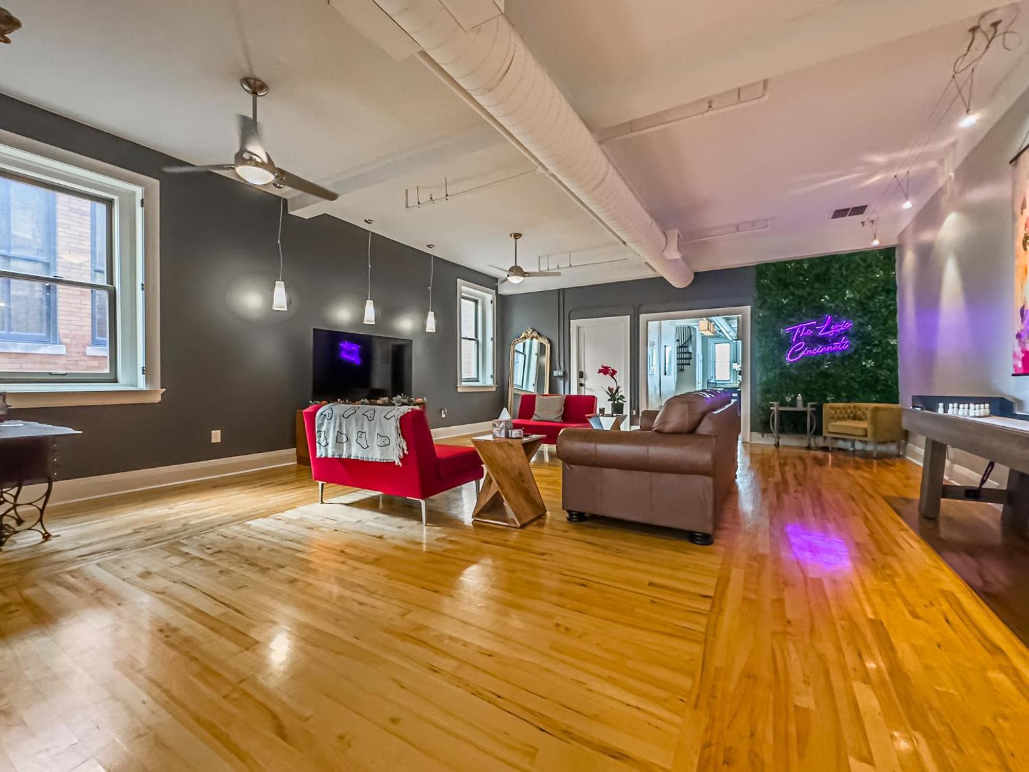The Historic Lyric Penthouse With Private Rooftop Cincinnati Exteriör bild
